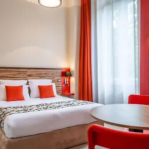Adagio Patio Confluence Лион