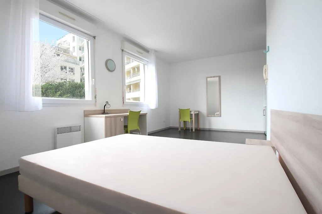 Aparthotel Residence Suiteasy Albert Thomas Lyon